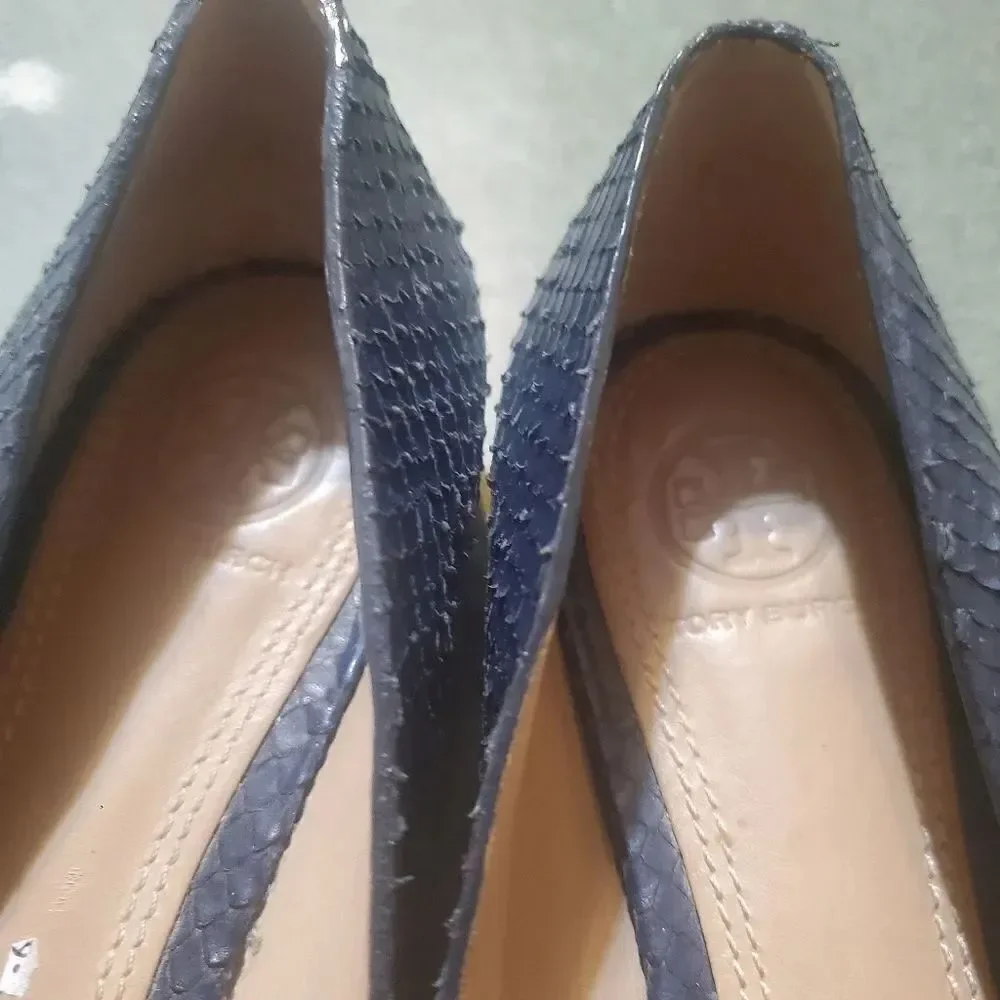 Tory Burch Georgia snake embossed blue flats sz 7.5